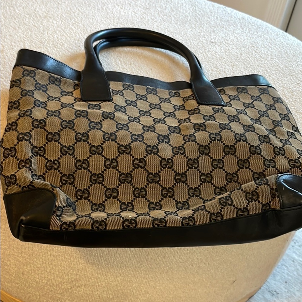 Gucci Black and Tan Monogram Handbag - Picture 3 of 6